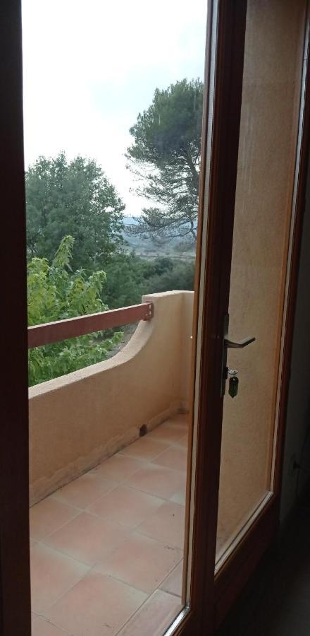 Les Cigales Bed & Breakfast Villelaure Екстериор снимка