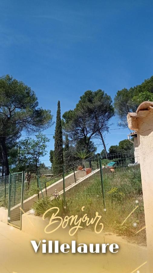 Les Cigales Bed & Breakfast Villelaure Екстериор снимка