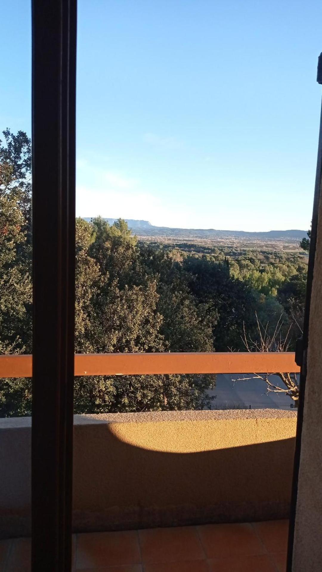Les Cigales Bed & Breakfast Villelaure Екстериор снимка